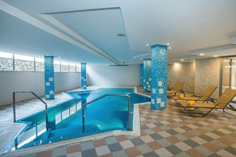 Globales Hotel 4*